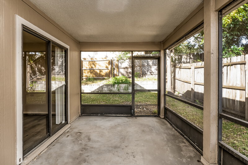 2,510/Mo, 585 Conure St Apopka, FL 32712 Sun Room View 2