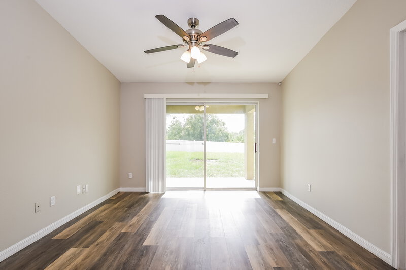 2,040/Mo, 125 Cataldo Way Groveland, FL 34736 Family Room View