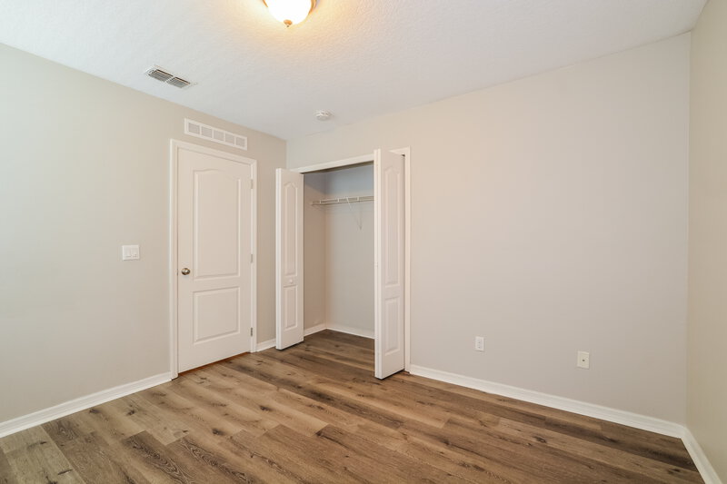 1,815/Mo, 2237 Aitkin Loop Leesburg, FL 34748 Bedroom View 4