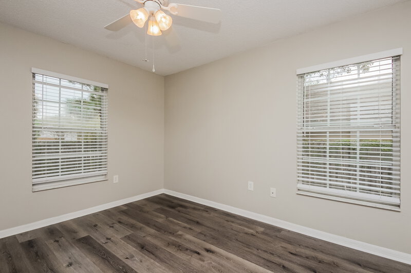 1,810/Mo, 2020 Donnelly Pl Mount Dora, FL 32757 Main Bedroom View 2