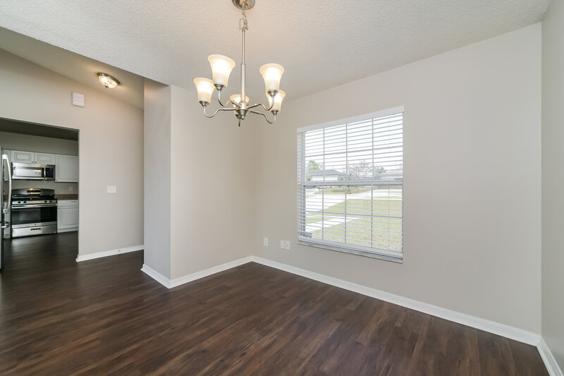 2,095/Mo, 13448 Silver Leaf Cir Clermont, FL 34711 Dining Room View