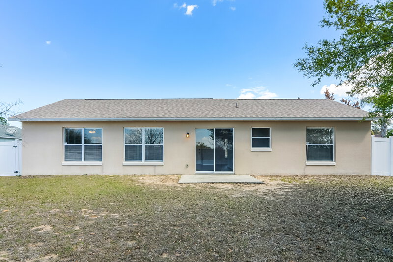 2,095/Mo, 13448 Silver Leaf Cir Clermont, FL 34711 Rear View