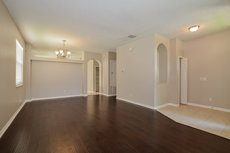3,380/Mo, 14742 Stonebriar Way Orlando, FL 32826 Living Room View 2