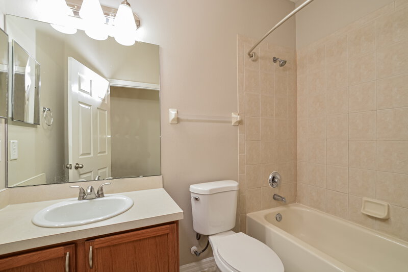 3,380/Mo, 14742 Stonebriar Way Orlando, FL 32826 Bathroom View