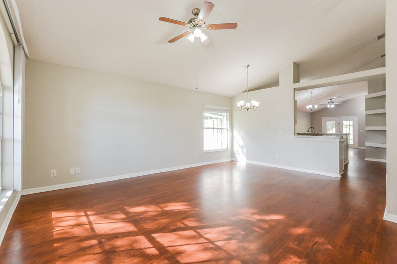 2,175/Mo, 1272 Sheeler Hills Dr Apopka, FL 32703 Living Room View 2