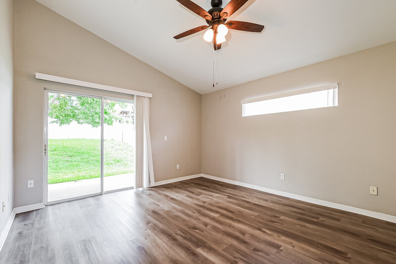 2,535/Mo, 23 Patmore Ash Way Apopka, FL 32703 Main Bedroom View