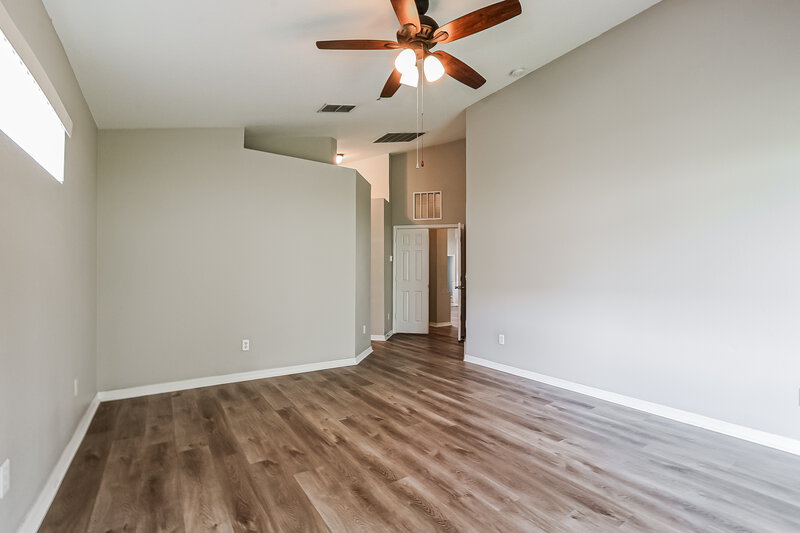 2,535/Mo, 23 Patmore Ash Way Apopka, FL 32703 Main Bedroom View 2
