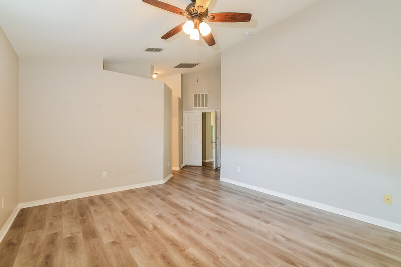 2,765/Mo, 23 Patmore Ash Way Apopka, FL 32703 Main Bedroom View 2