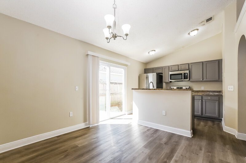 2,100/Mo, 8639 Foley Dr Orlando, FL 32825 Breakfast Nook View 2