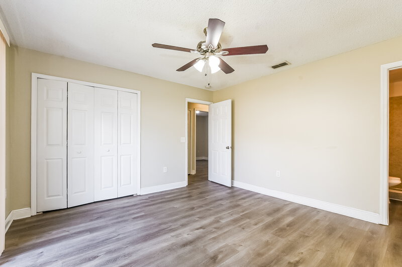 2,100/Mo, 8639 Foley Dr Orlando, FL 32825 Main Bedroom View 2