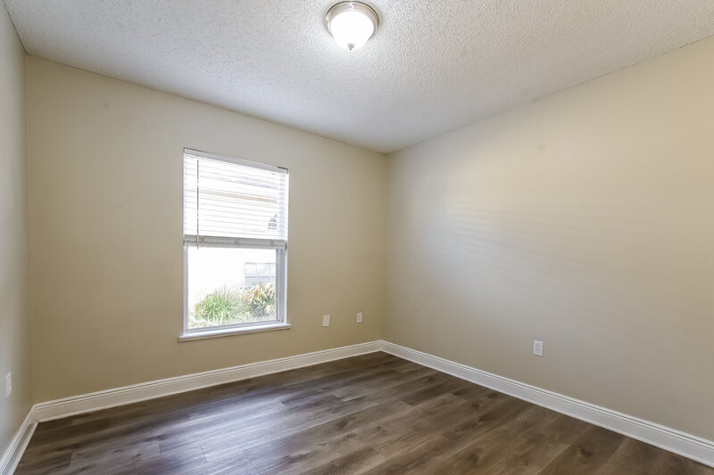 2,100/Mo, 8639 Foley Dr Orlando, FL 32825 Bedroom View
