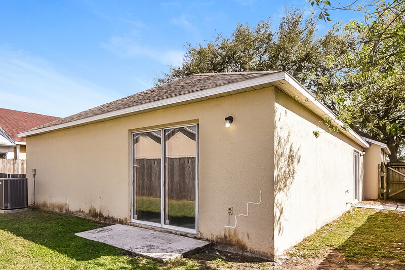 2,100/Mo, 8639 Foley Dr Orlando, FL 32825 Rear View