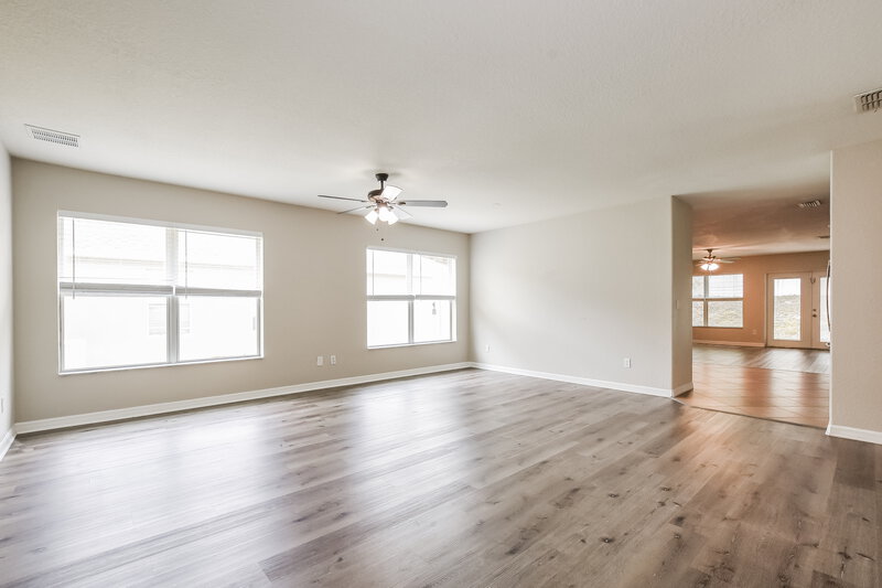 2,480/Mo, 20824 Sullivan Ranch Blvd Mount Dora, FL 32757 Living Room View