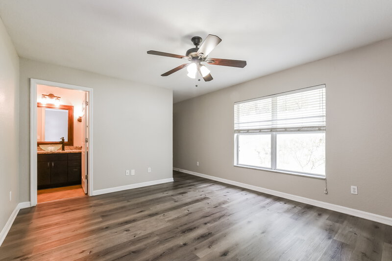 2,480/Mo, 20824 Sullivan Ranch Blvd Mount Dora, FL 32757 Main Bedroom View 2