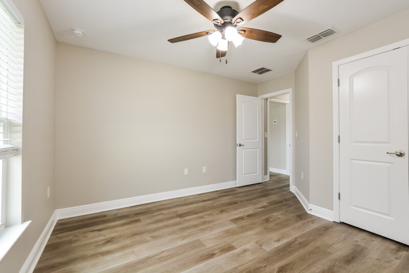 2,110/Mo, 7636 Sloewood Dr Leesburg, FL 34748 Bedroom View 2