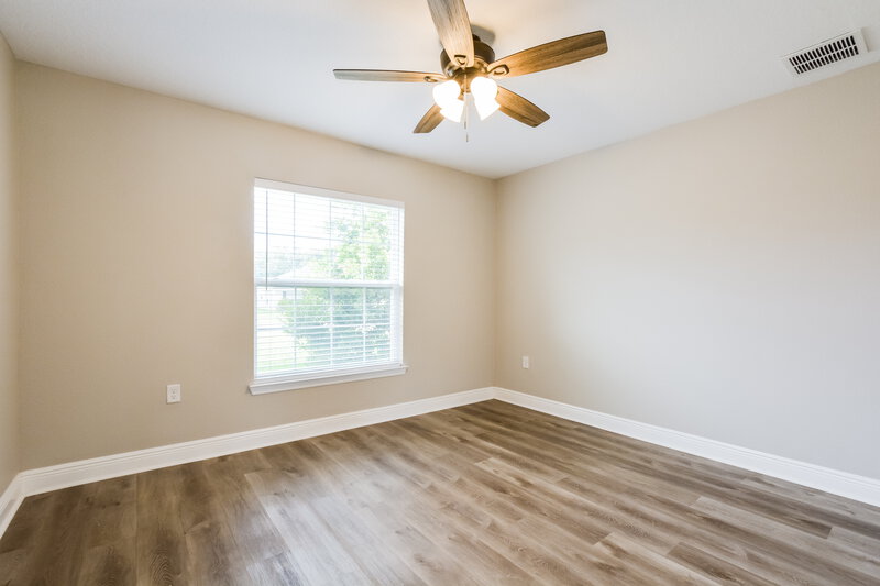 2,110/Mo, 7636 Sloewood Dr Leesburg, FL 34748 Bedroom View 3