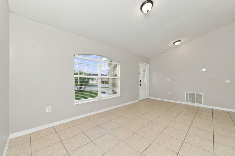 1,895/Mo, 905 Derbyshire Dr Kissimmee, FL 34758 Living Room View