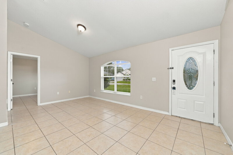 1,895/Mo, 905 Derbyshire Dr Kissimmee, FL 34758 Living Room View 2