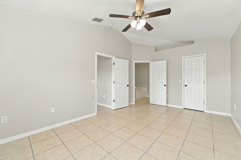 1,895/Mo, 905 Derbyshire Dr Kissimmee, FL 34758 Primary Bedroom View 2