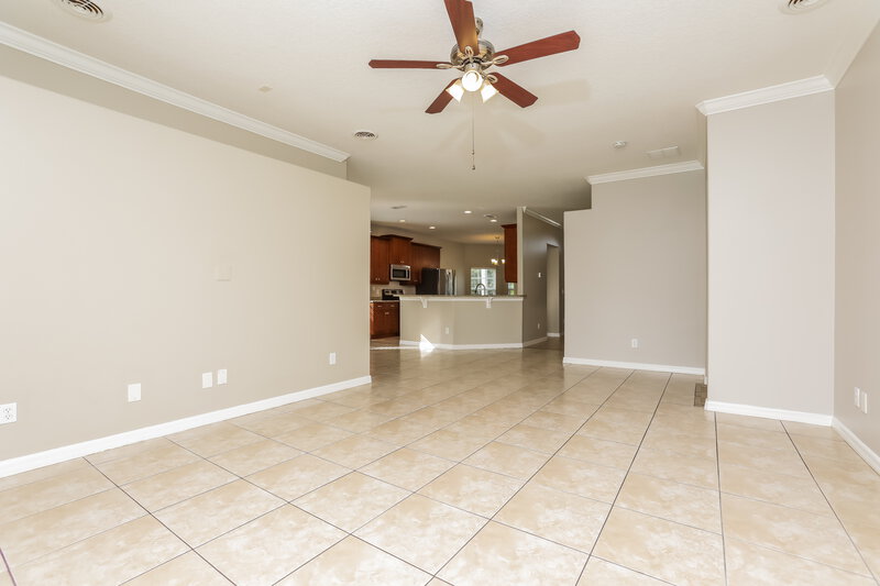 2,390/Mo, 5776 Quinton Way Mount Dora, FL 32757 Living Room View 2