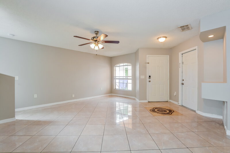 2,120/Mo, 2215 Santa Lucia St Kissimmee, FL 34743 Living Room View