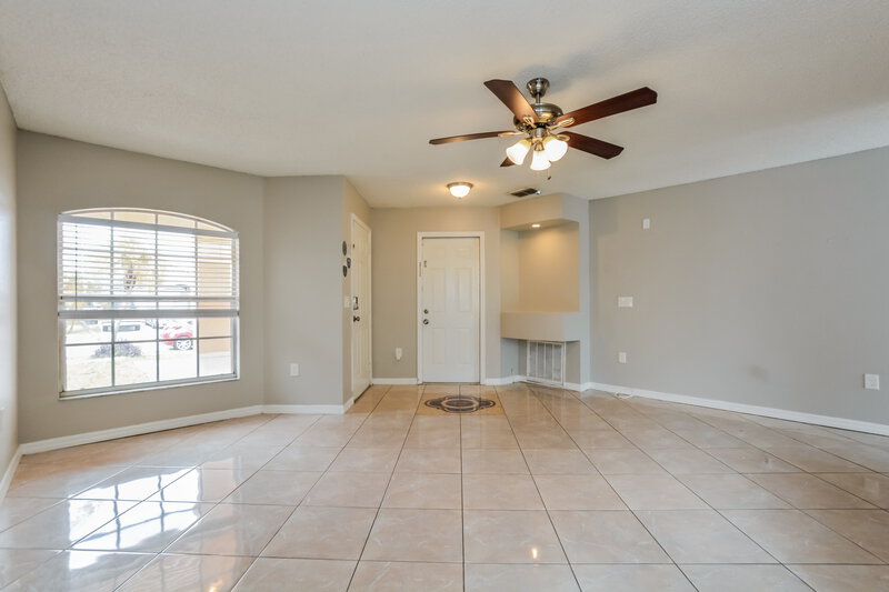2,120/Mo, 2215 Santa Lucia St Kissimmee, FL 34743 Living Room View 2