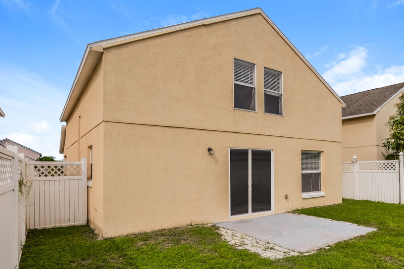 2,120/Mo, 2215 Santa Lucia St Kissimmee, FL 34743 Rear View