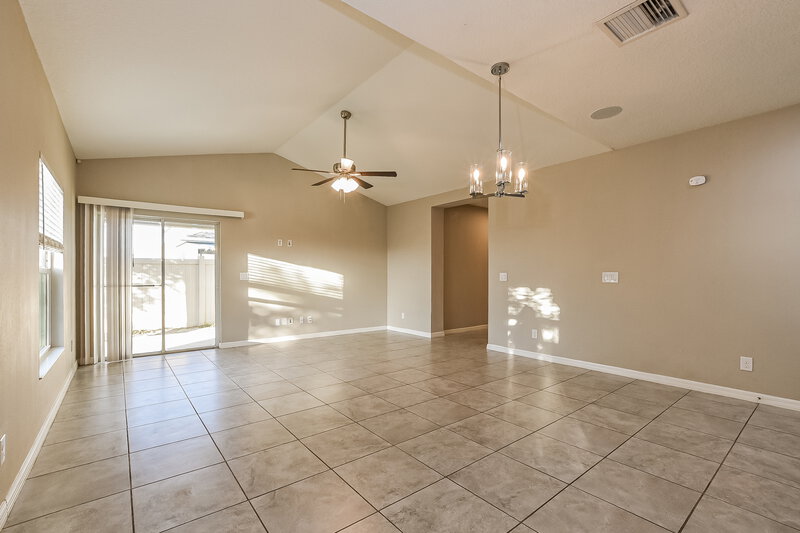 2,020/Mo, 9808 Kinmore Dr Groveland, FL 34736 Living Room View 2