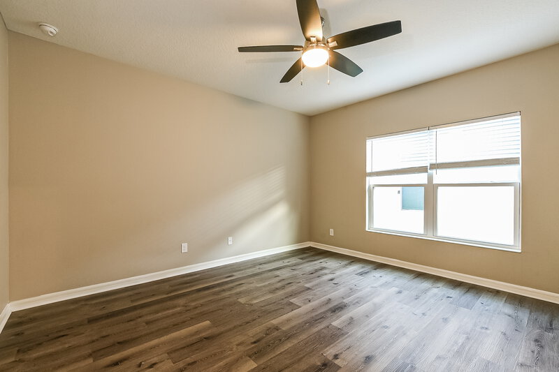 2,020/Mo, 9808 Kinmore Dr Groveland, FL 34736 Main Bedroom View