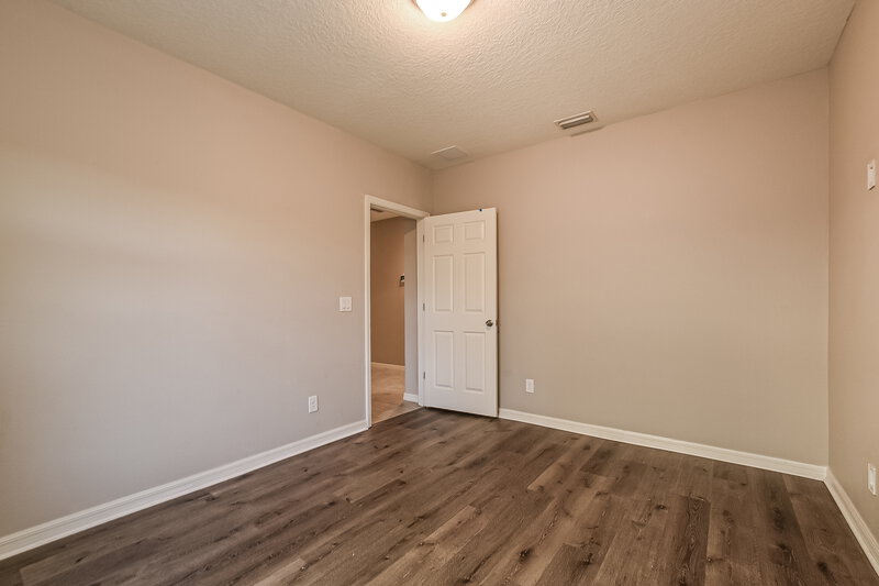 2,020/Mo, 9808 Kinmore Dr Groveland, FL 34736 Bedroom View 3