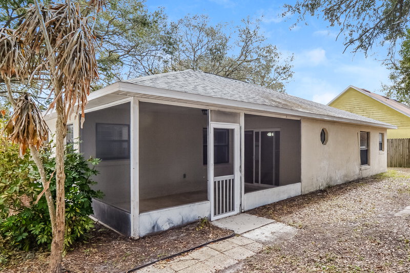 2,150/Mo, 2928 Dana Ln Kissimmee, FL 34744 Rear View