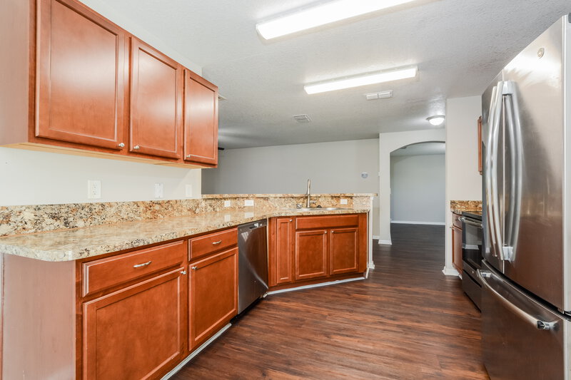 2,690/Mo, 2404 Bexley Dr Tavares, FL 32778 Kitchen View 2