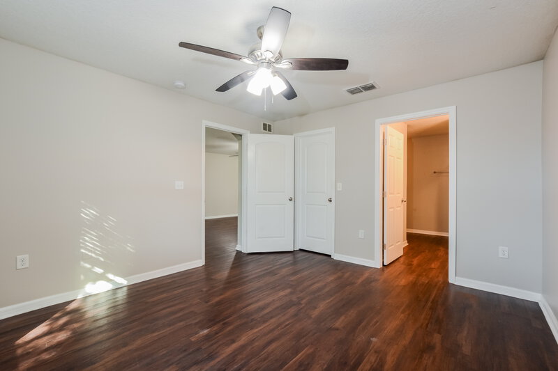 2,690/Mo, 2404 Bexley Dr Tavares, FL 32778 Main Bedroom View 2