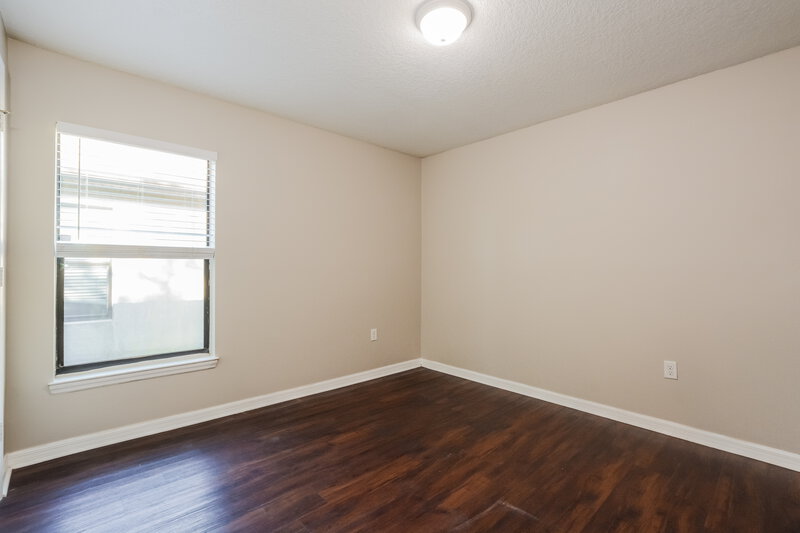 2,690/Mo, 2404 Bexley Dr Tavares, FL 32778 Bedroom View 2