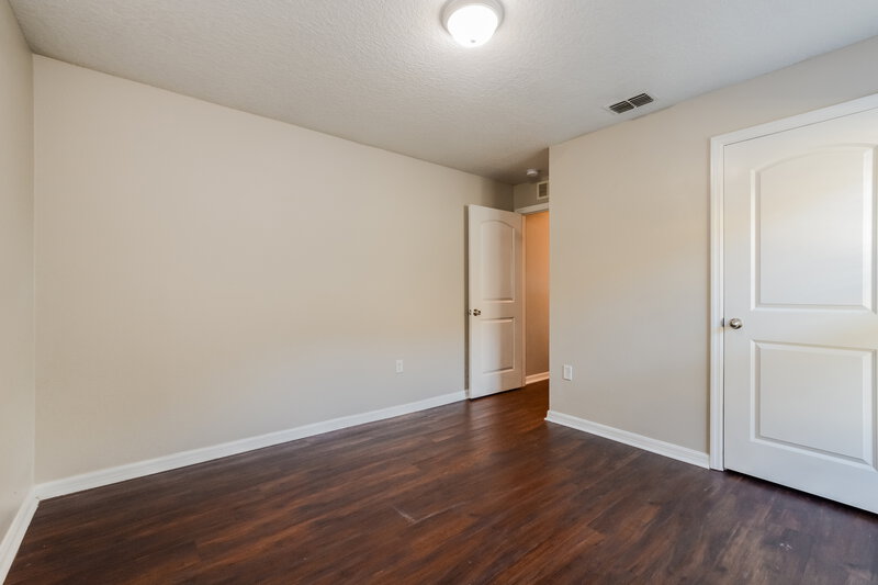 2,690/Mo, 2404 Bexley Dr Tavares, FL 32778 Bedroom View 3