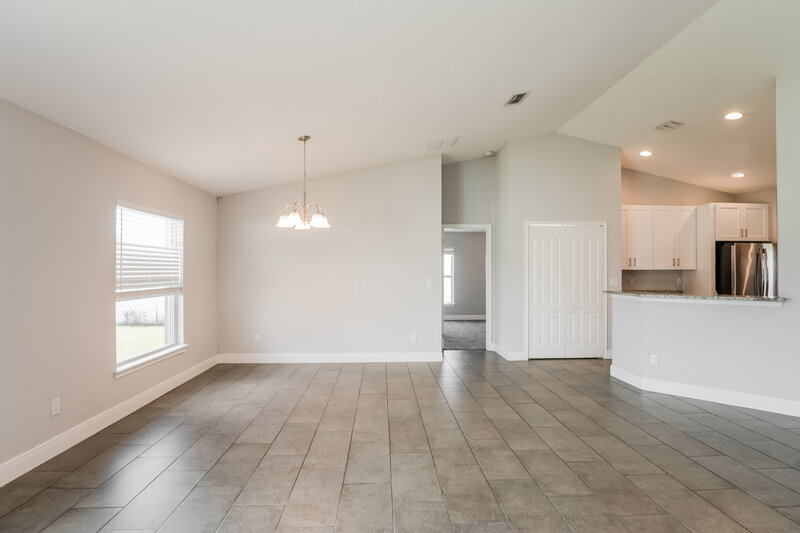 2,400/Mo, 433 Bloomfield Dr Kissimmee, FL 34758 Living Room View 2