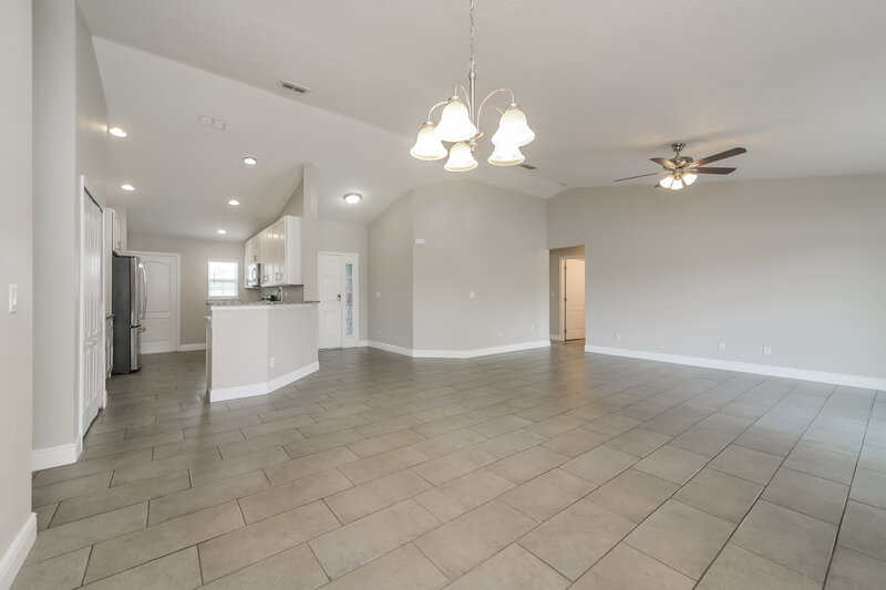 1,920/Mo, 105 Pompei Dr Kissimmee, FL 34758 Dining Room View 2
