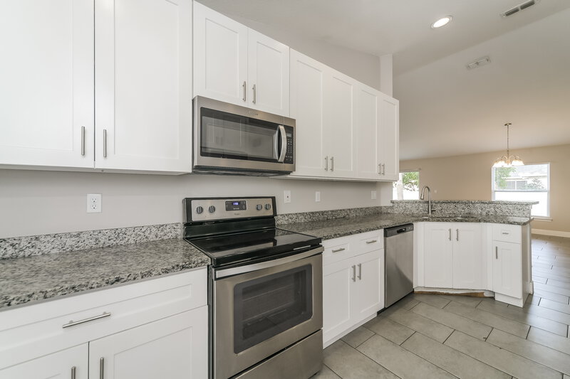 1,920/Mo, 105 Pompei Dr Kissimmee, FL 34758 Kitchen View 2