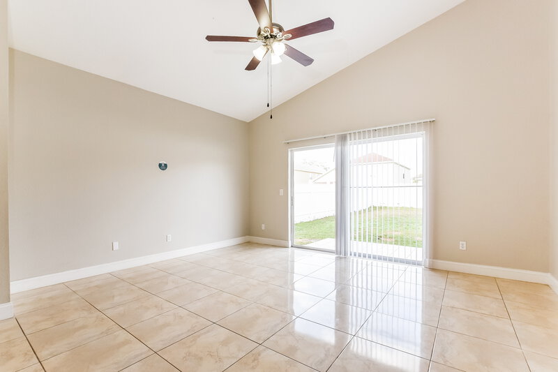 4,110/Mo, 4417 Spring Blossom Dr Kissimmee, FL 34746 Living Room View 4