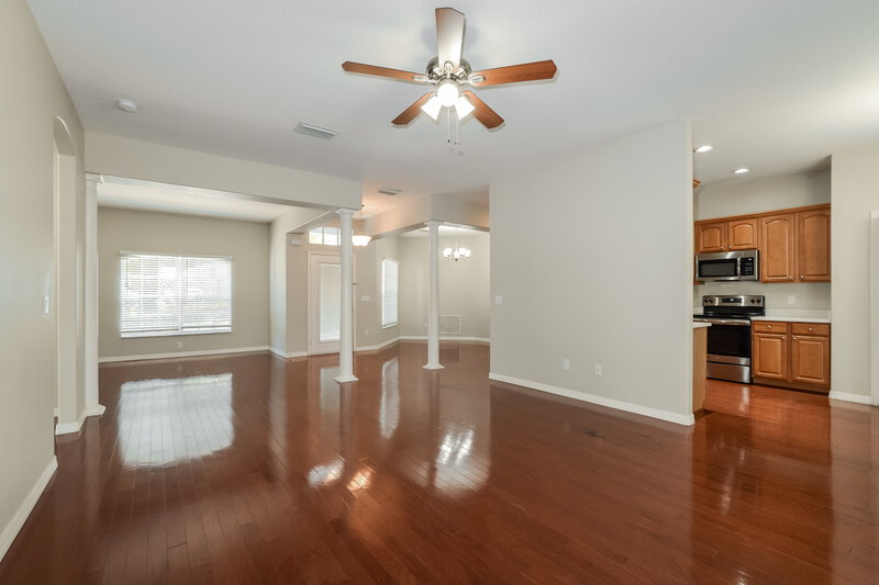 2,500/Mo, 1605 Shadowood Ct Apopka, FL 32712 Family Room View
