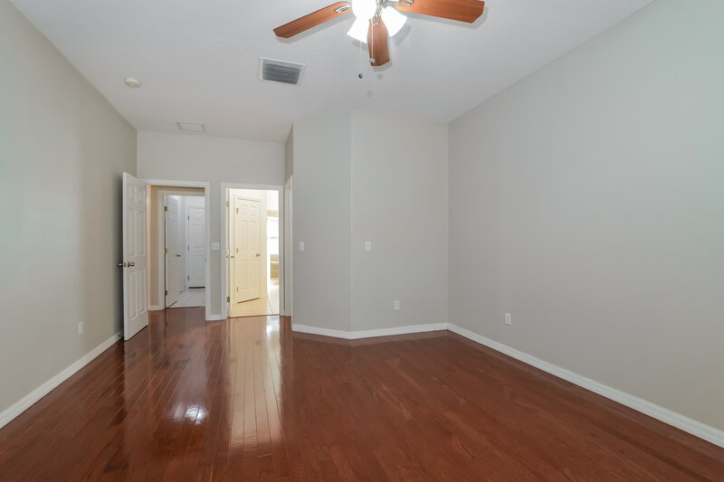 2,500/Mo, 1605 Shadowood Ct Apopka, FL 32712 Main Bedroom View 2