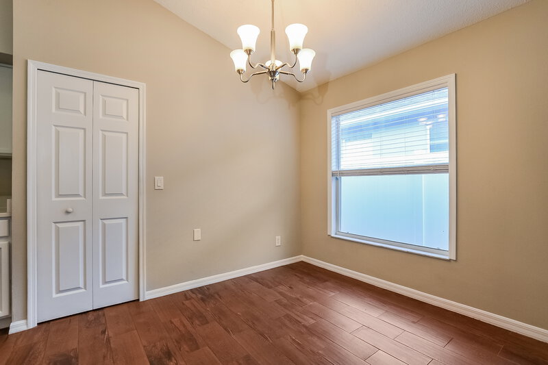 2,140/Mo, 13621 Meadowpark Ave Orlando, FL 32826 Dining Room View