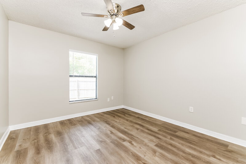 1,680/Mo, 610 N Delmonte Ct Kissimmee, FL 34758 Bedroom View 2