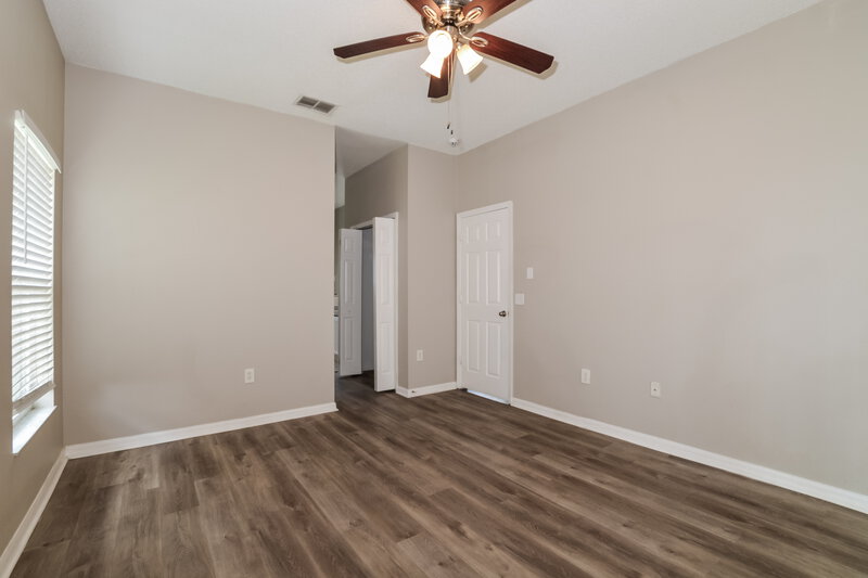 1,800/Mo, 430 Bloomfield Dr Kissimmee, FL 34758 Main Bedroom View 2