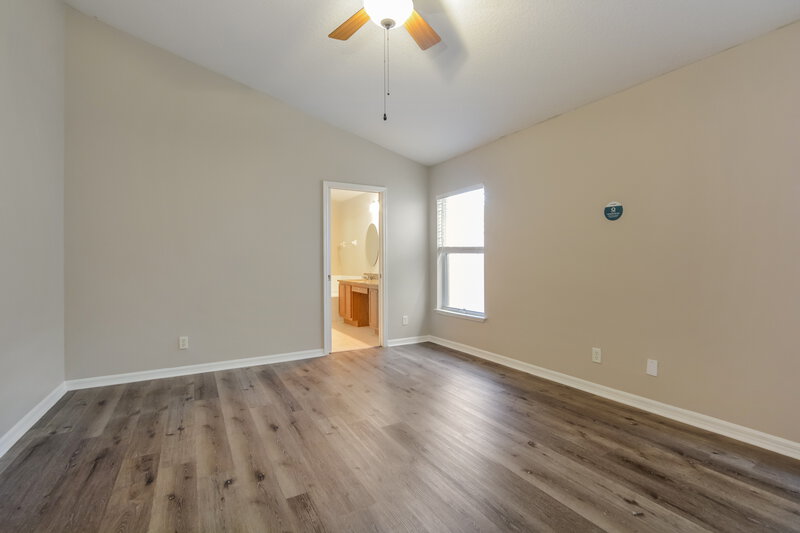 2,520/Mo, 231 Copper Oak Ct Apopka, FL 32703 Main Bedroom View