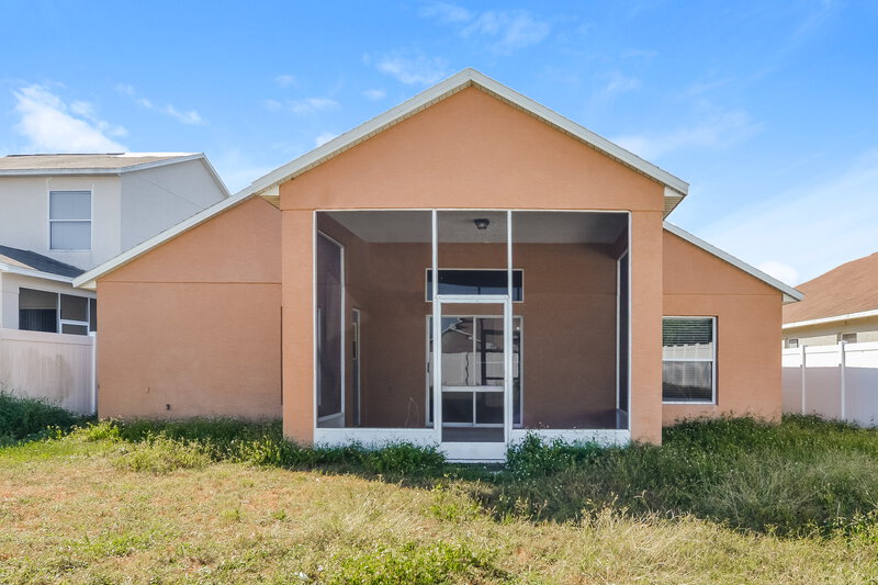 2,520/Mo, 231 Copper Oak Ct Apopka, FL 32703 Rear View