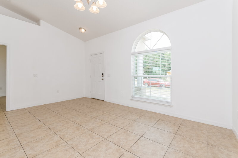 2,690/Mo, 1143 Doncaster Ct Kissimmee, FL 34758 Living Room View 2
