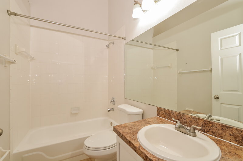 2,770/Mo, 539 Freeman St Longwood, FL 32750 Bathroom View