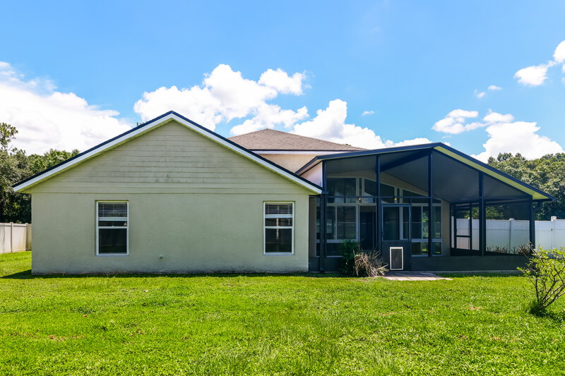 2,160/Mo, 4660 Huron Bay Circle Kissimmee, FL 34759 Rear View