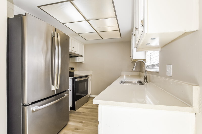 2,020/Mo, 1410 Orchid Ln Kissimmee, FL 34744 Kitchen View